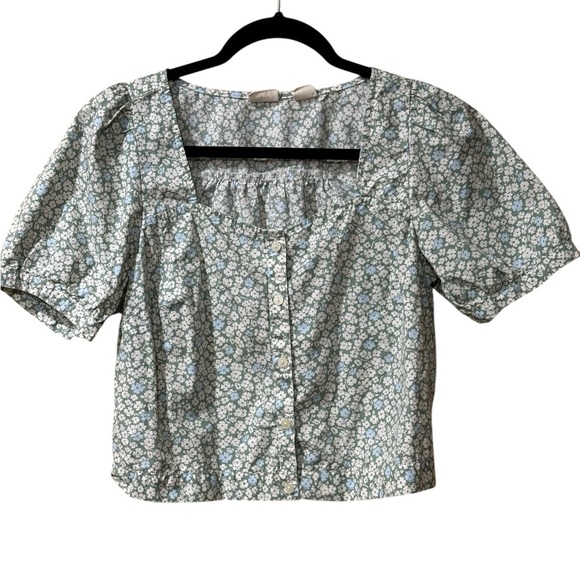 Levi's Tops - Levi's Floral Button-Up Blouse Size Small
